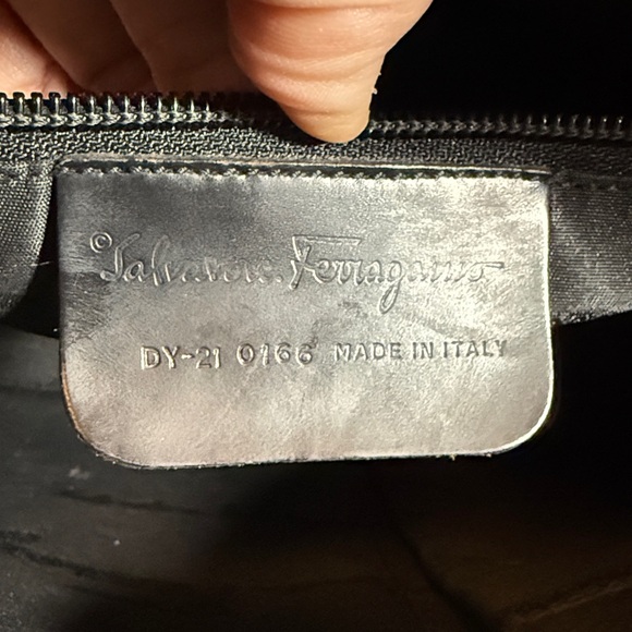 Ferragamo Black Leather Gancini Handbag Shoulder Tote - Picture 12 of 12